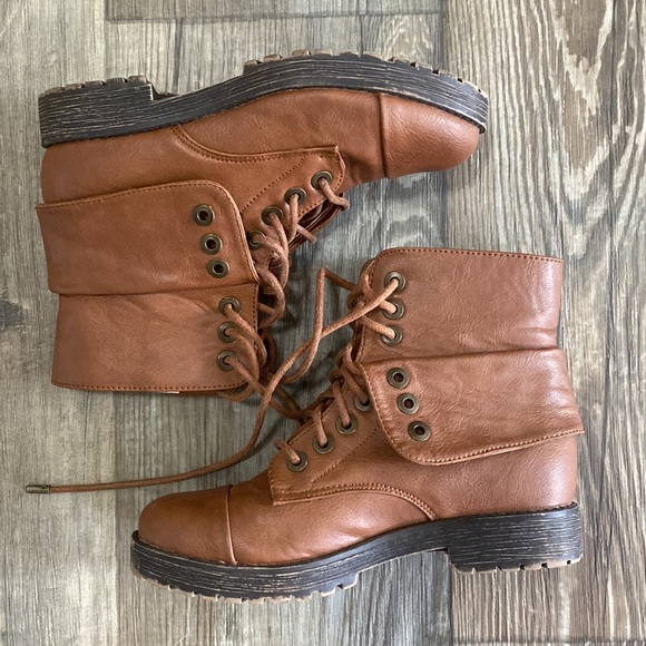 Bamboo Brown Lace Up Combat Boots 6 - Picture 9 of 9
